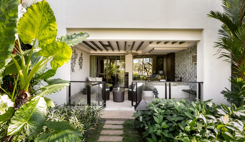 Shangri-La_s Rasa Ria Resort and Spa - Ocean Wing Jr Suite Garden King